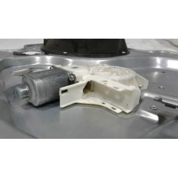 Recambio de elevalunas delantero izquierdo para ford focus berlina (cap) ambiente (d) referencia OEM IAM 1738645  