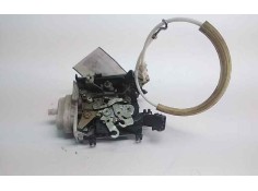 Recambio de cerradura puerta delantera derecha para audi a6 berlina (c4) 2.8 quattro referencia OEM IAM    2