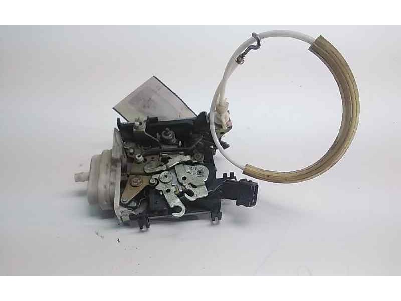 Recambio de cerradura puerta delantera derecha para audi a6 berlina (c4) 2.8 quattro referencia OEM IAM   