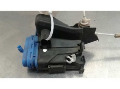 Recambio de cerradura puerta trasera derecha para audi a6 berlina (c4) 2.8 quattro referencia OEM IAM    2