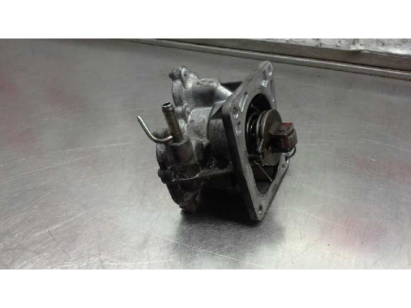 Recambio de depresor freno / bomba vacio para toyota avensis berlina (t 22) 2.0 td luna (5-ptas.) referencia OEM IAM   