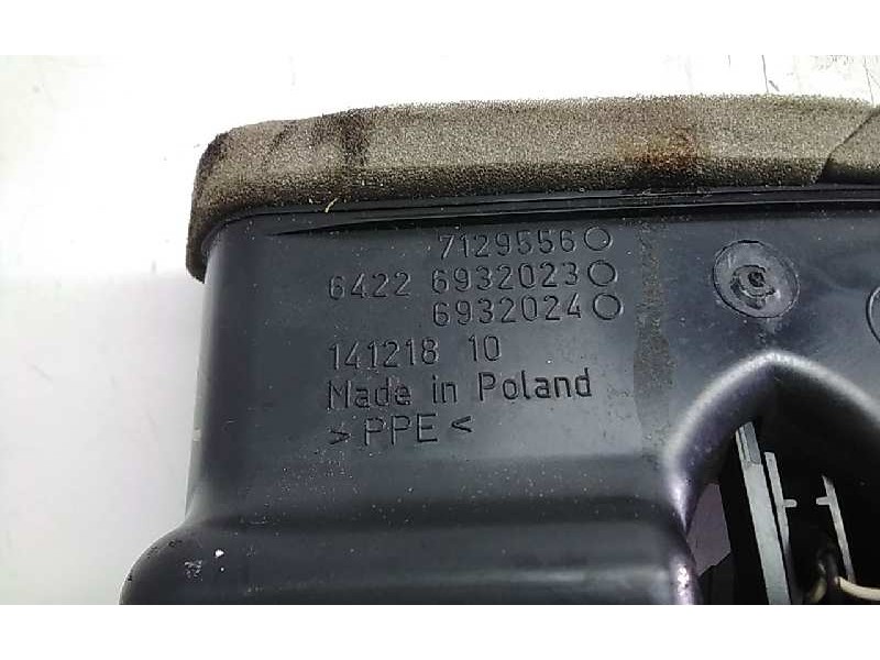 Recambio de aireador trasero central para bmw serie 3 berlina (e90) 320d referencia OEM IAM 64226932023  