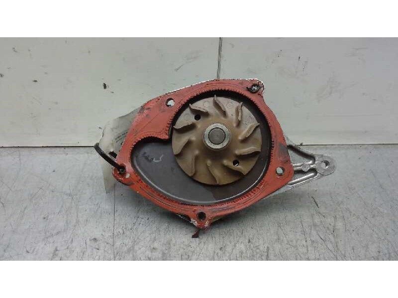 Recambio de bomba agua para renault clio ii fase ii (b/cb0) confort expression referencia OEM IAM 438425  