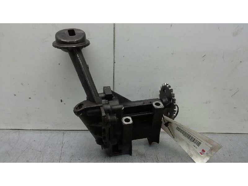 Recambio de bomba aceite para renault clio ii fase ii (b/cb0) confort expression referencia OEM IAM 7700600532  