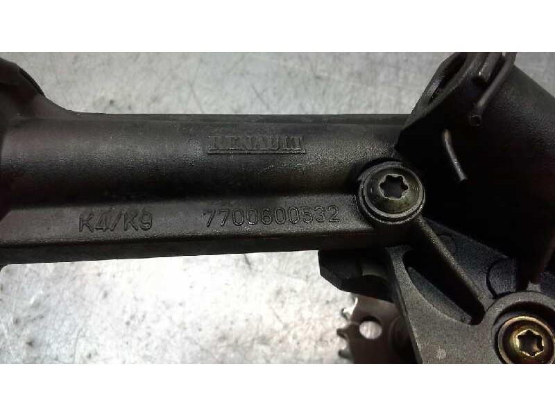 Recambio de bomba aceite para renault clio ii fase ii (b/cb0) confort expression referencia OEM IAM 7700600532  
