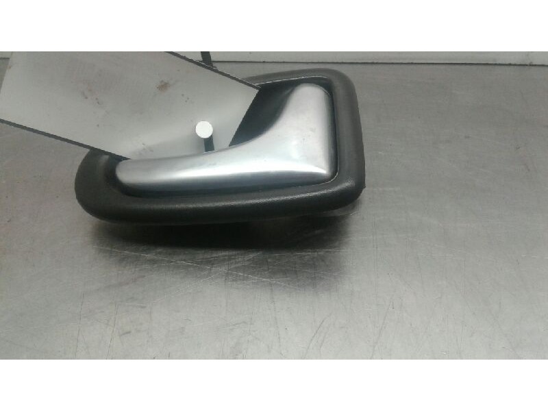 Recambio de maneta interior delantera derecha para renault trafic caja cerrada (ab 4.01) l1h1 caja cerrada, corto referencia OEM