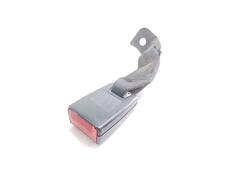 Recambio de enganche cinturon trasero izquierdo para bmw serie 3 berlina (e90) 320d referencia OEM IAM 9117261  