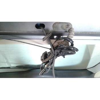 Recambio de porton trasero para ford focus berlina (cap) ambiente (d) referencia OEM IAM P4M51A40410AY  
