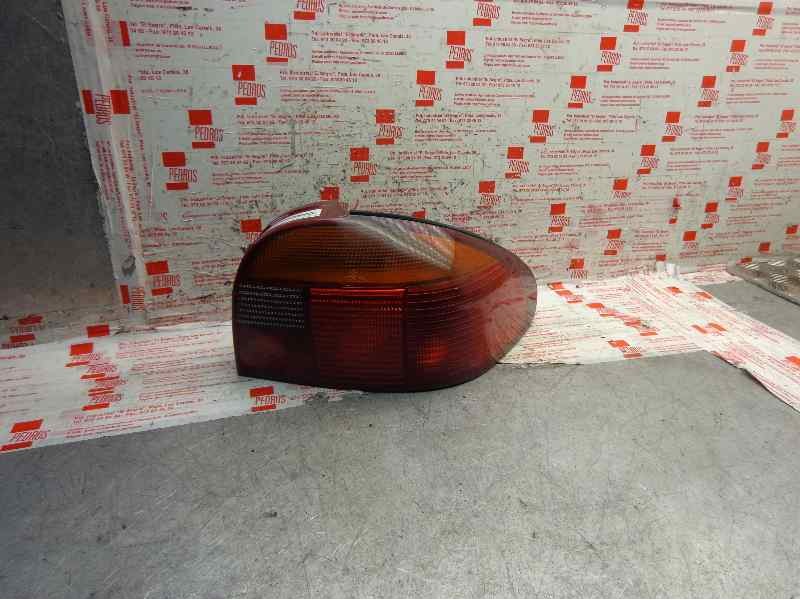 Recambio de piloto trasero derecho para ford mondeo berlina/familiar (fd) clx berlina referencia OEM IAM 1011828  