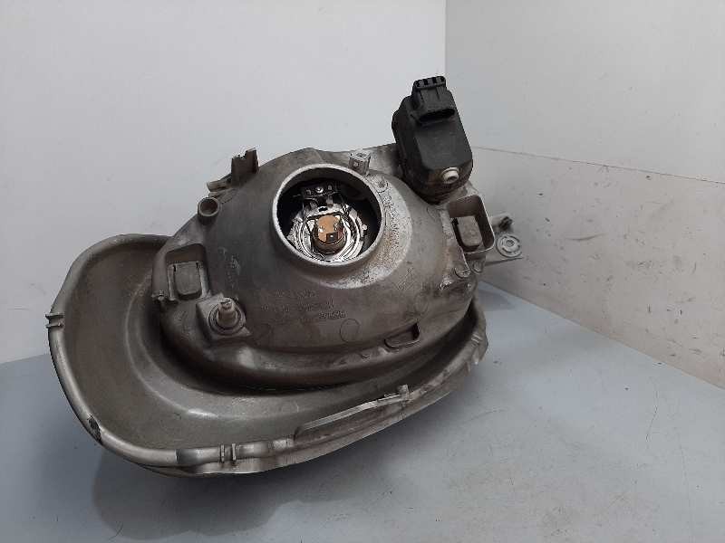 Recambio de faro derecho para renault trafic combi (ab 4.01) referencia OEM IAM   