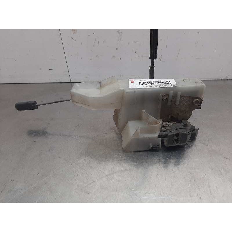 Recambio de cerradura puerta delantera derecha para renault clio ii fase i (b/cbo) 1.9 d referencia OEM IAM 7701045305  