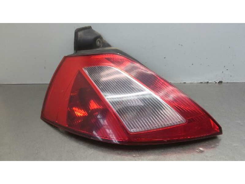 Recambio de piloto trasero izquierdo para renault megane ii classic berlina 1.9 dci diesel referencia OEM IAM   