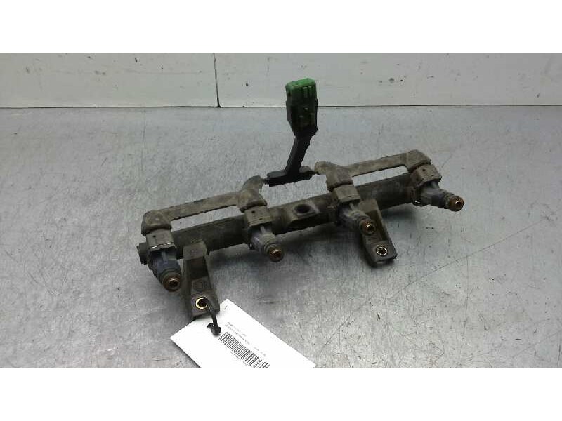 Recambio de rampa inyectora para peugeot 306 break style referencia OEM IAM   