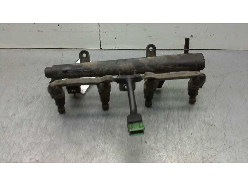 Recambio de rampa inyectora para peugeot 306 break style referencia OEM IAM   
