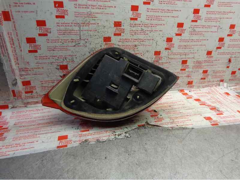 Recambio de piloto trasero izquierdo para ford fiesta berlina 1.8 diesel cat referencia OEM IAM   