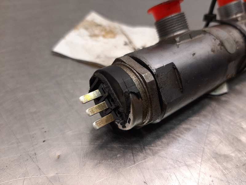 Recambio de rampa inyectora para bmw serie 1 lim. (f20) 120d referencia OEM IAM 0445214183 780912805 