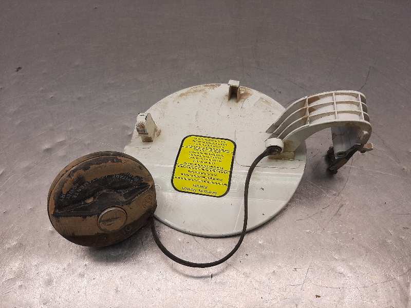 Recambio de tapa exterior combustible para citroen nemo attraction referencia OEM IAM 1353354080  