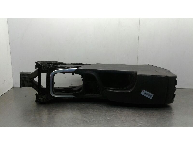 Recambio de consola central para opel insignia berlina 2.0 16v cdti referencia OEM IAM 13242034  