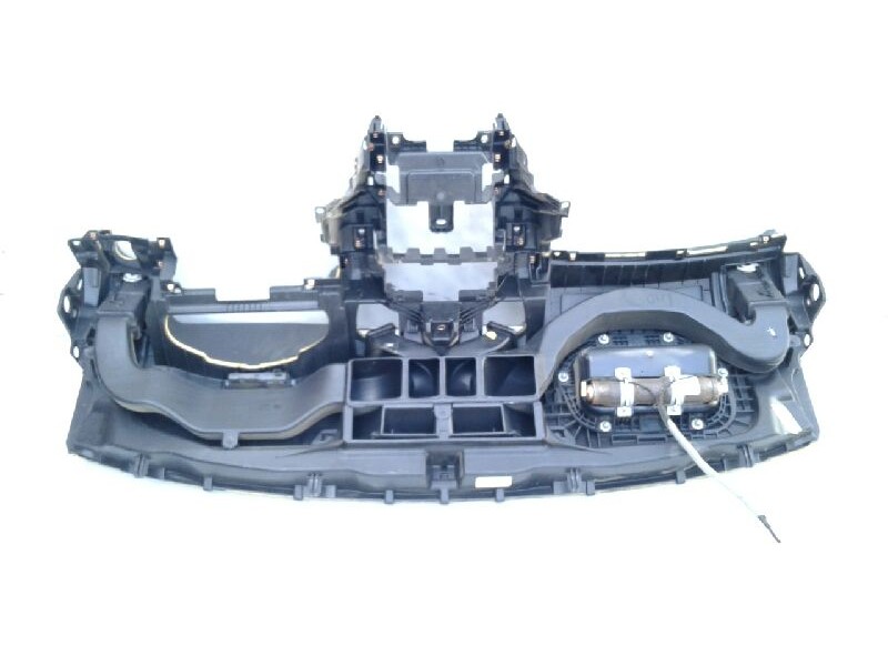 Recambio de salpicadero para opel insignia berlina 2.0 16v cdti referencia OEM IAM   