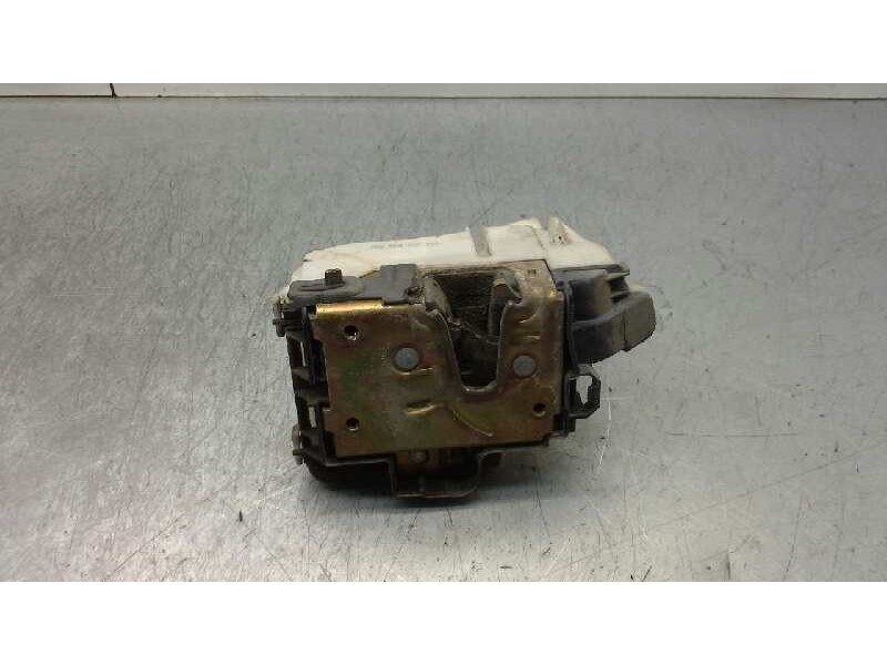 Recambio de cerradura puerta trasera derecha para seat ibiza (6k) básico referencia OEM IAM 6K4839016  