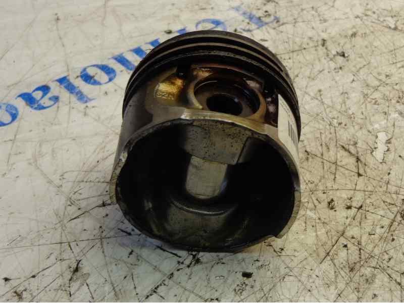 Recambio de piston para renault clio ii fase ii (b/cb0) 1.5 dci diesel referencia OEM IAM   
