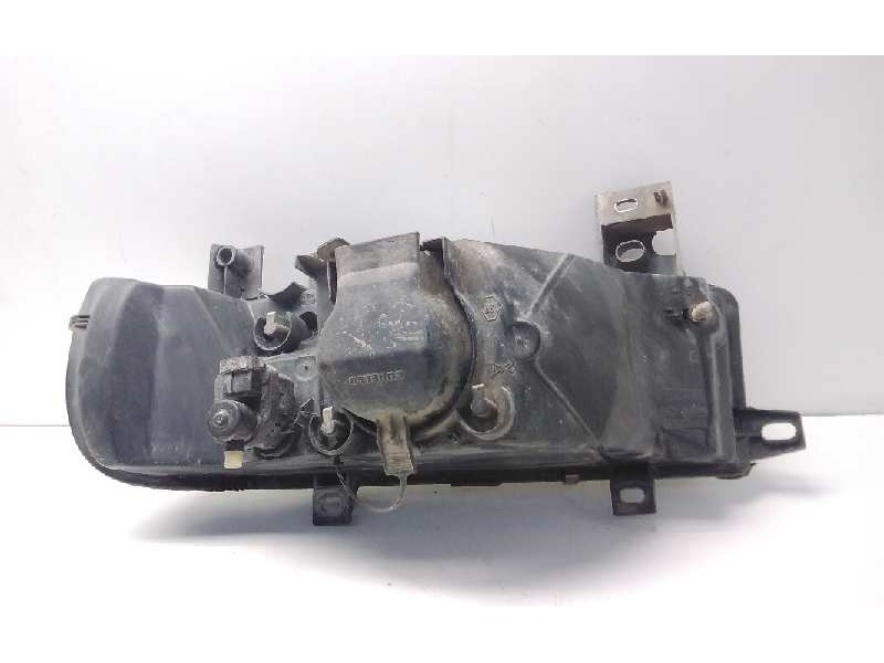 Recambio de faro derecho para nissan interstar (x70) caja cerrada, l 1h1, batalla corta 3,3t referencia OEM IAM 7700420737  