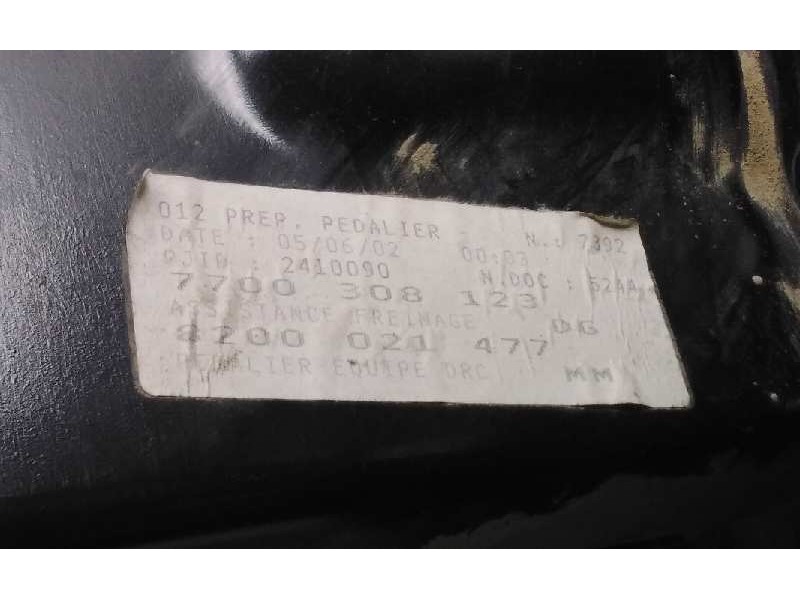 Recambio de pedal embrague para nissan interstar (x70) caja cerrada, l 1h1, batalla corta 3,3t referencia OEM IAM 7700308123  