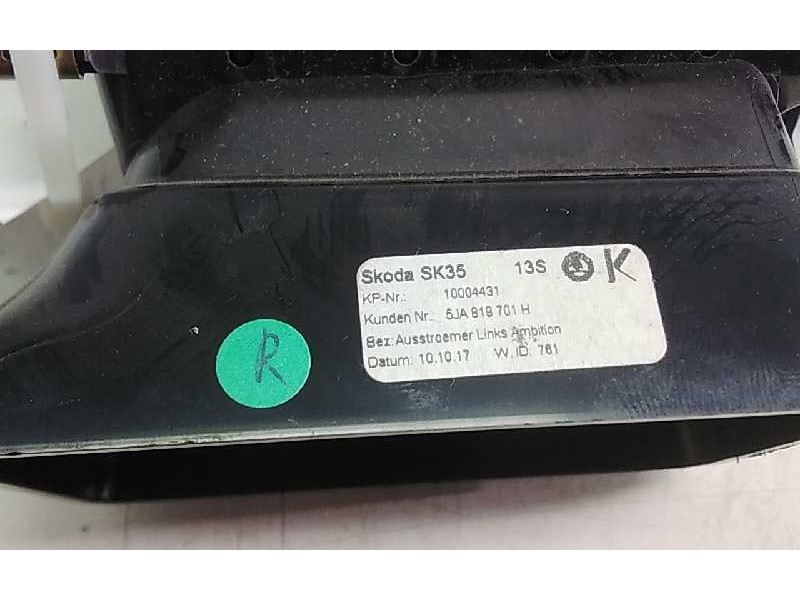 Recambio de aireador izquierdo para skoda rapid active referencia OEM IAM 5JA819701H  