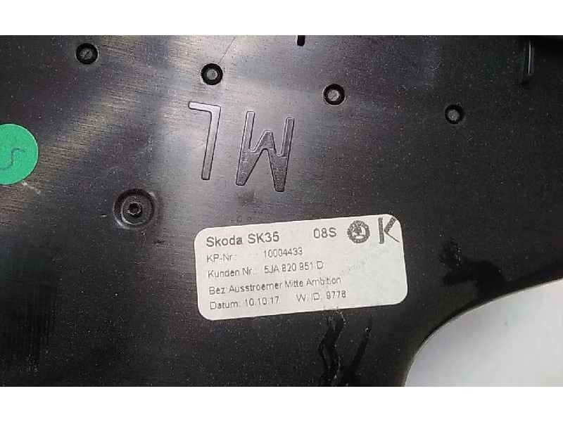 Recambio de aireador central para skoda rapid active referencia OEM IAM 5JA820951D  