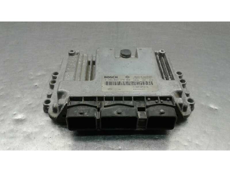 Recambio de centralita motor uce para renault megane ii berlina 5p dynamique referencia OEM IAM   