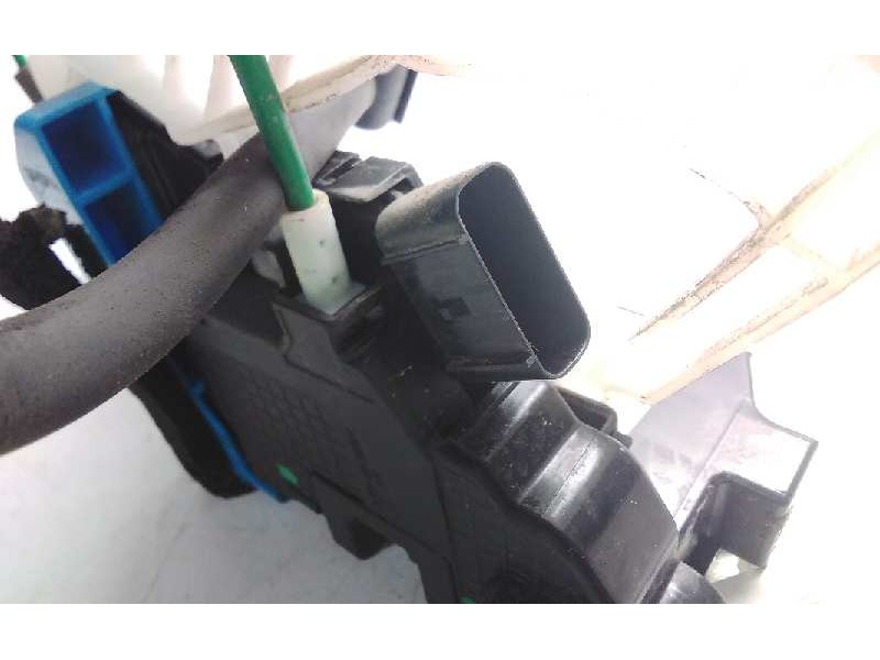 Recambio de cerradura puerta trasera izquierda para hyundai i30 (gd) 1.6 crdi cat referencia OEM IAM 81410A6100KEI  