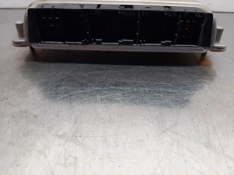 Recambio de centralita motor uce para nissan almera (n16/e) acenta referencia OEM IAM 0281010809  