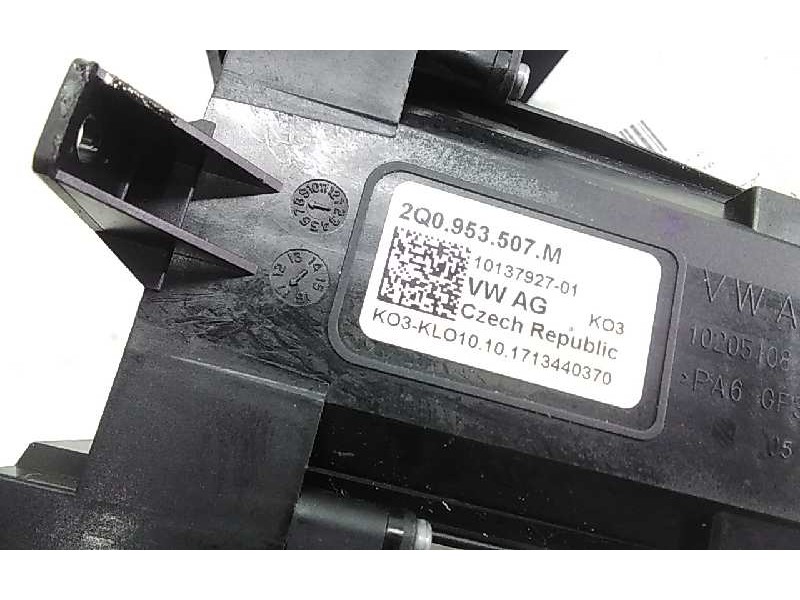 Recambio de mando limpia para skoda rapid active referencia OEM IAM 2Q0953507M  