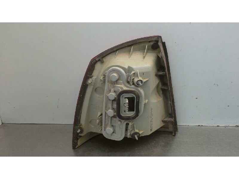 Recambio de piloto trasero derecho para opel astra f berlina básico referencia OEM IAM 1223978  