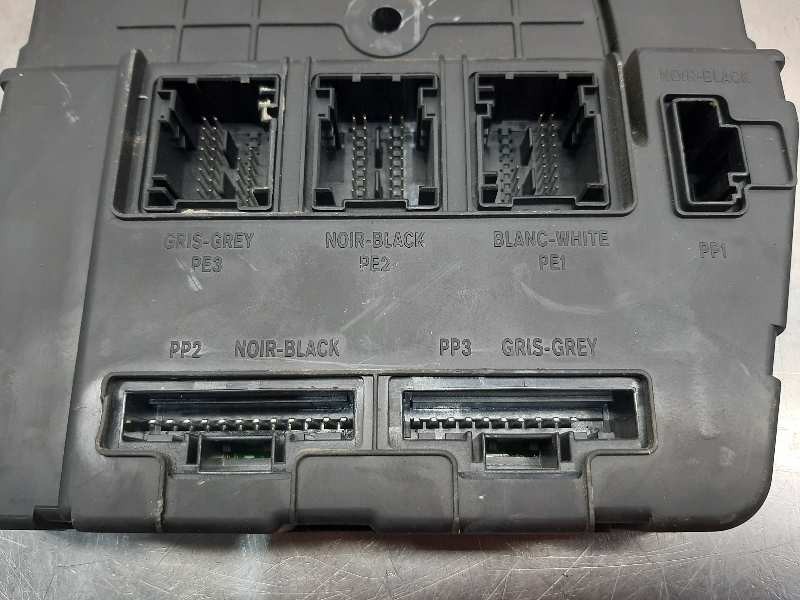 Recambio de centralita bsi para renault scenic ii confort authentique referencia OEM IAM 8200351182  