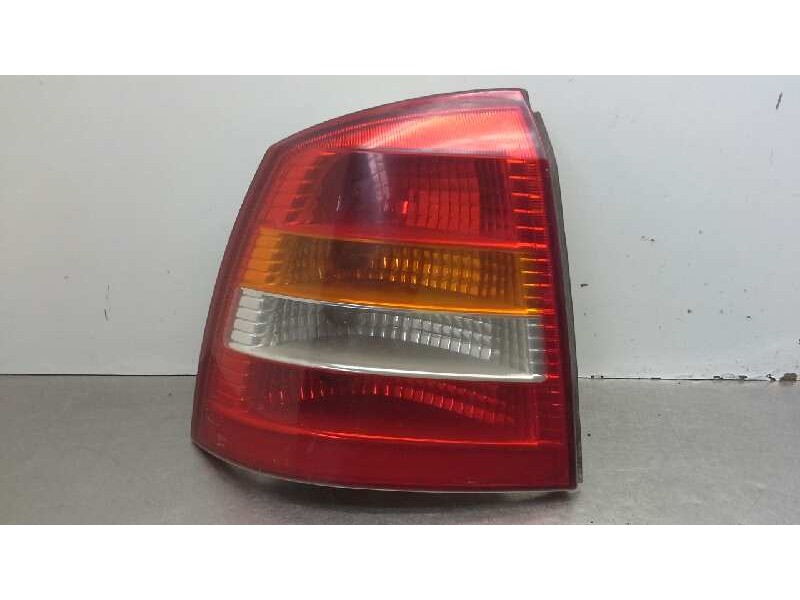 Recambio de piloto trasero izquierdo para opel astra f berlina básico referencia OEM IAM 1223981  