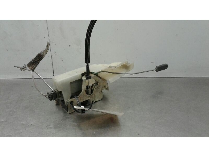 Recambio de cerradura puerta delantera derecha para renault clio ii fase i (b/cbo) 1.9 d referencia OEM IAM 7701045305  