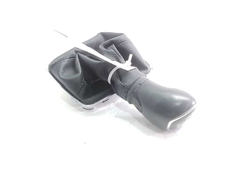 Recambio de pomo palanca cambio para skoda rapid active referencia OEM IAM 5JB711456  
