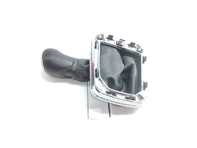 Recambio de pomo palanca cambio para skoda rapid active referencia OEM IAM 5JB711456  