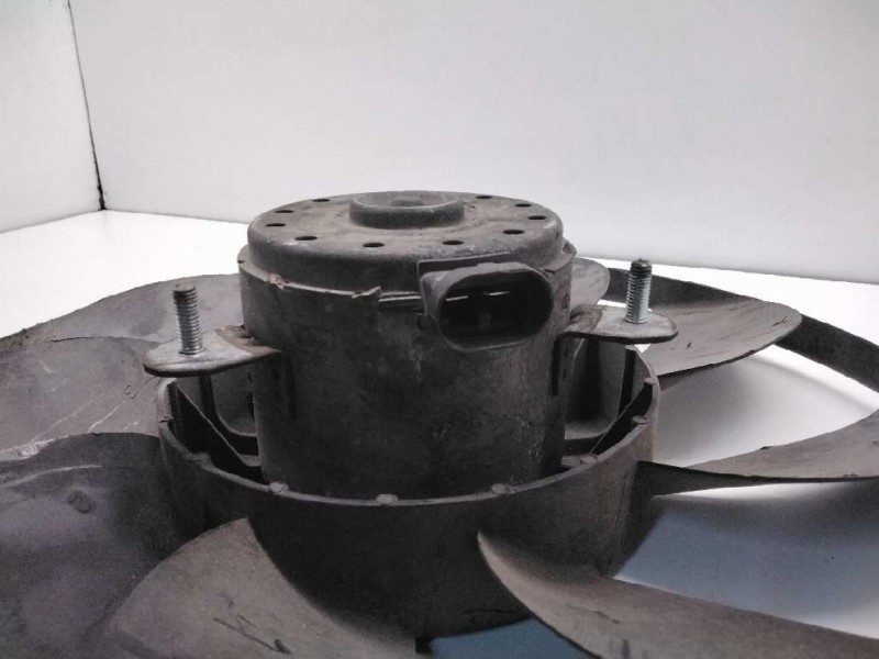Recambio de electroventilador para nissan interstar (x70) 2.5 dci diesel cat referencia OEM IAM   
