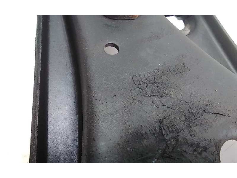 Recambio de brazo suspension inferior delantero izquierdo para renault twingo authentique referencia OEM IAM G888064  