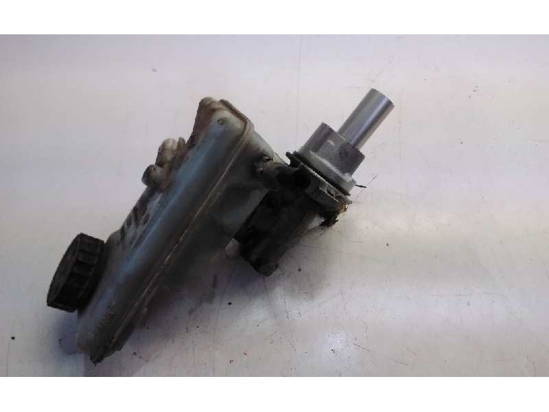 Recambio de bomba freno para renault kangoo profesional referencia OEM IAM 0204051558  