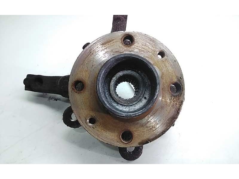 Recambio de mangueta delantera izquierda para renault twingo authentique referencia OEM IAM 8200663590  