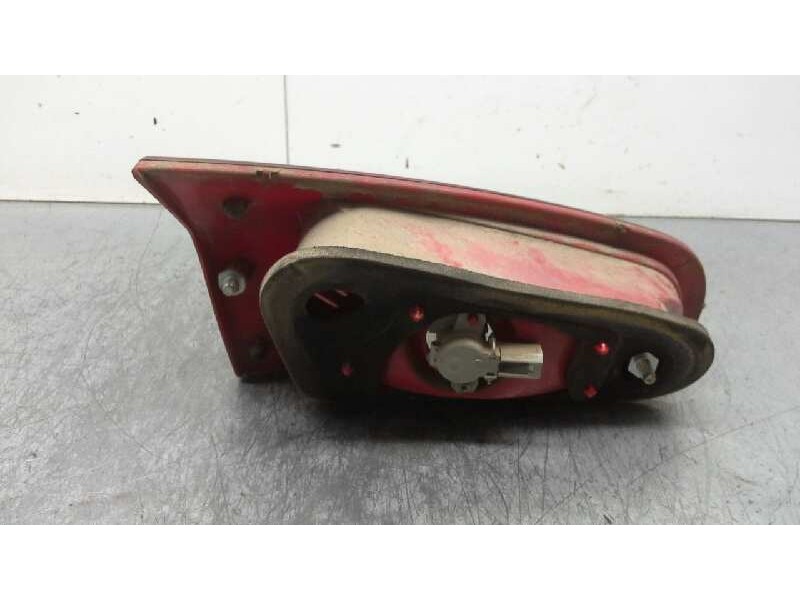 Recambio de piloto trasero derecho porton para alfa romeo 147 (190) 1.9 jtd 100 limited edition referencia OEM IAM   