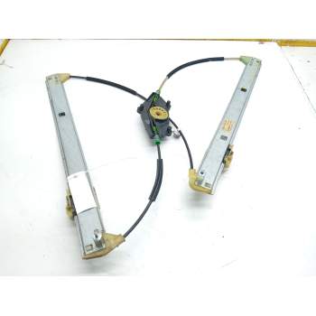ELEVALUNAS DELANTERO DERECHO 8R0837462D 