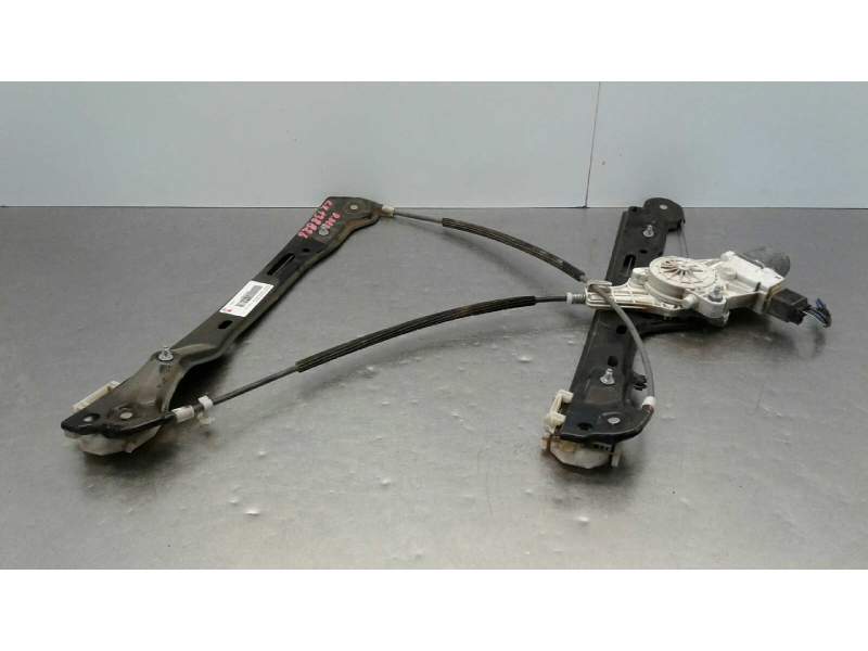 Recambio de elevalunas delantero derecho para bmw serie 1 berlina (e81/e87) 118d referencia OEM IAM 51337138466  