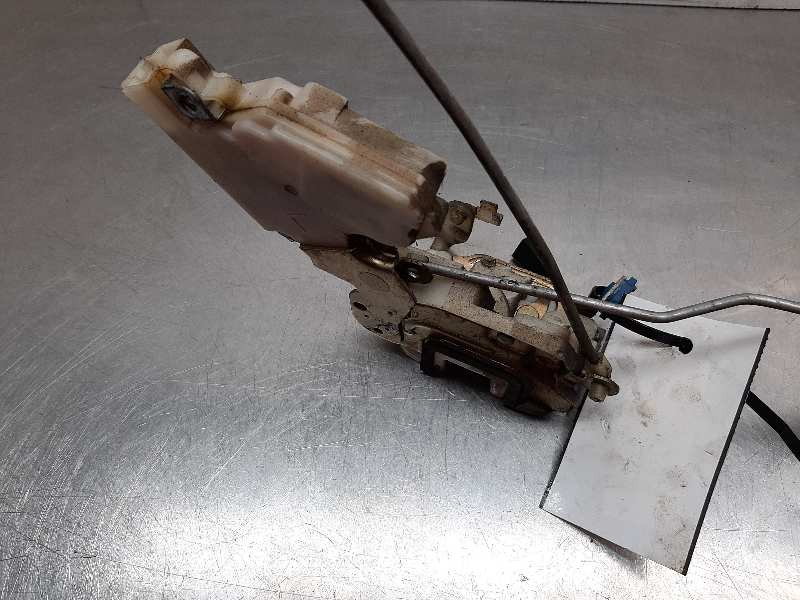 Recambio de cerradura puerta delantera derecha para nissan primera berl./familiar (p10/w10) slx berlina (p10) referencia OEM IAM