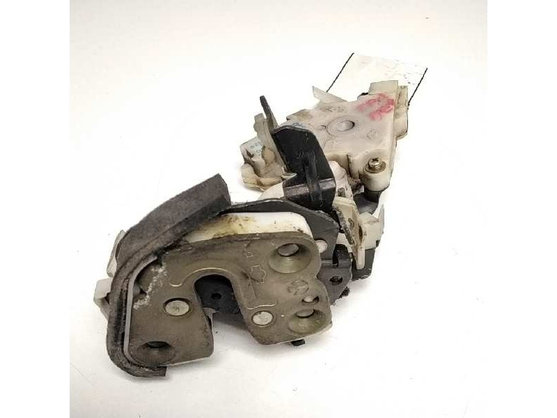 Recambio de cerradura puerta trasera derecha para nissan primera berl./familiar (p10/w10) slx berlina (p10) referencia OEM IAM 8