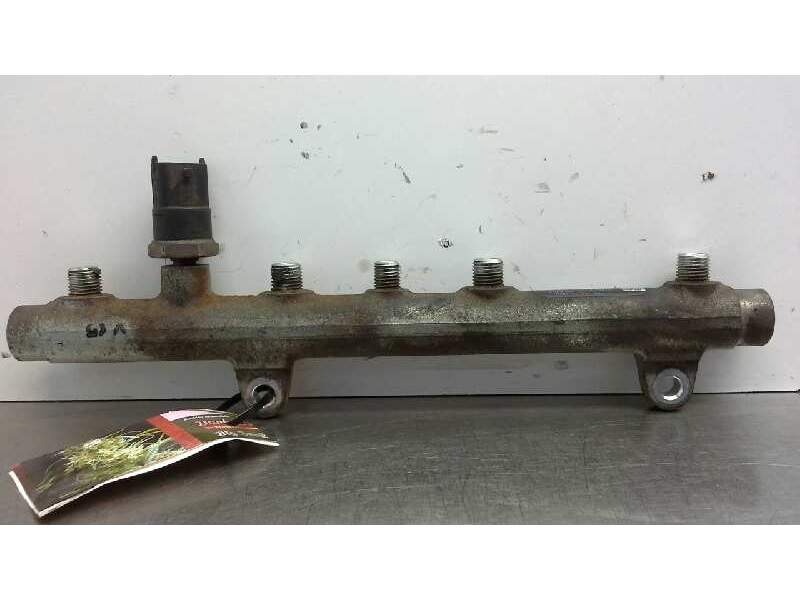 Recambio de rampa inyectora para renault kangoo (f/kc0) fairway 4x4 referencia OEM IAM 0445214015  