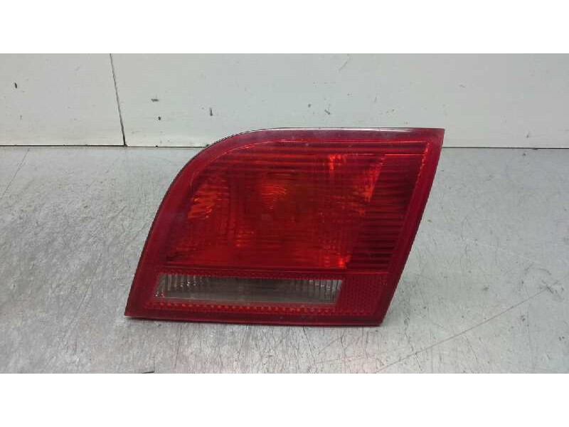 Recambio de piloto trasero derecho porton para audi a3 sportback (8p) referencia OEM IAM   